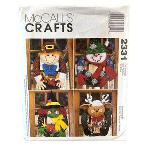 McCall's Crafts Seasonal Wreaths Pattern 2331 Winter‎ Fall